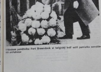 5-kniha-blank-mader-červená-kapela