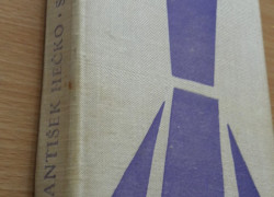 František Hečko: Svätá tma