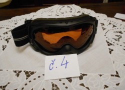  Lyžiarske, snowboardové okuliare používané