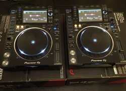 DJ (7a)