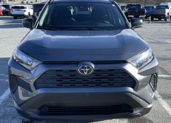 2019 Toyota RAV4 LE FWD