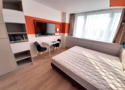 Prenájom zar. garsónky po rek. na Bajkalskej, bez provízie