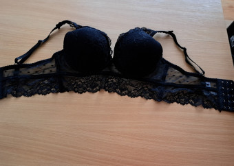 2-Podprsenka-Weiyesi-čierna-vystužená