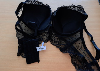 3-Podprsenka-Weiyesi-čierna-vystužená