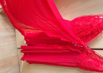 2-súprava-nočná-košieľka-tanga-červená-ramienka-tyl-čipka