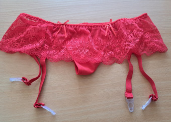 1-podväzkový-pás-všité-tanga-červená