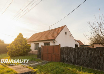 1-RD-obec-Kuchyna-predaj-z-vonku-okres-Malacky