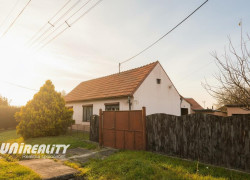 PREDAJ - obec KUCHYŇA - RD 3-izbový / čiastočná rekonštrukcia / IHNEĎ voľný