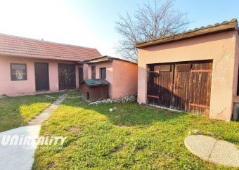 5-RD-obec-Kuchyna-predaj-dom-dvor-garaz-hospodarska-budova-sklad-okres-Malacky