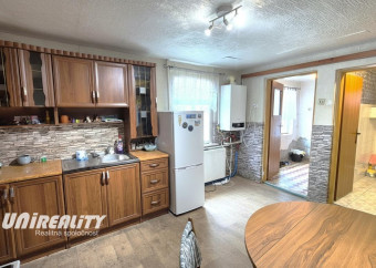 6-RD-obec-Kuchyna-predaj-dom-interier-kuchyna-okres-Malacky