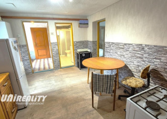 8-RD-obec-Kuchyna-predaj-dom-interier-kuchyna-okres-Malacky