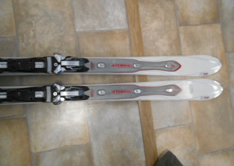 LYŽE ATOMIC moje  1