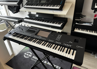 New Yamaha Genos2 store Display