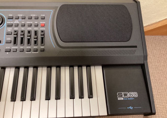 Ketron SD60, 61 keys side view